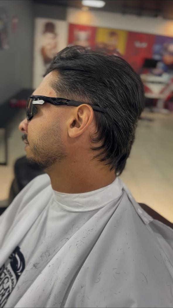 Corte repicado longo com laterais suavizadas